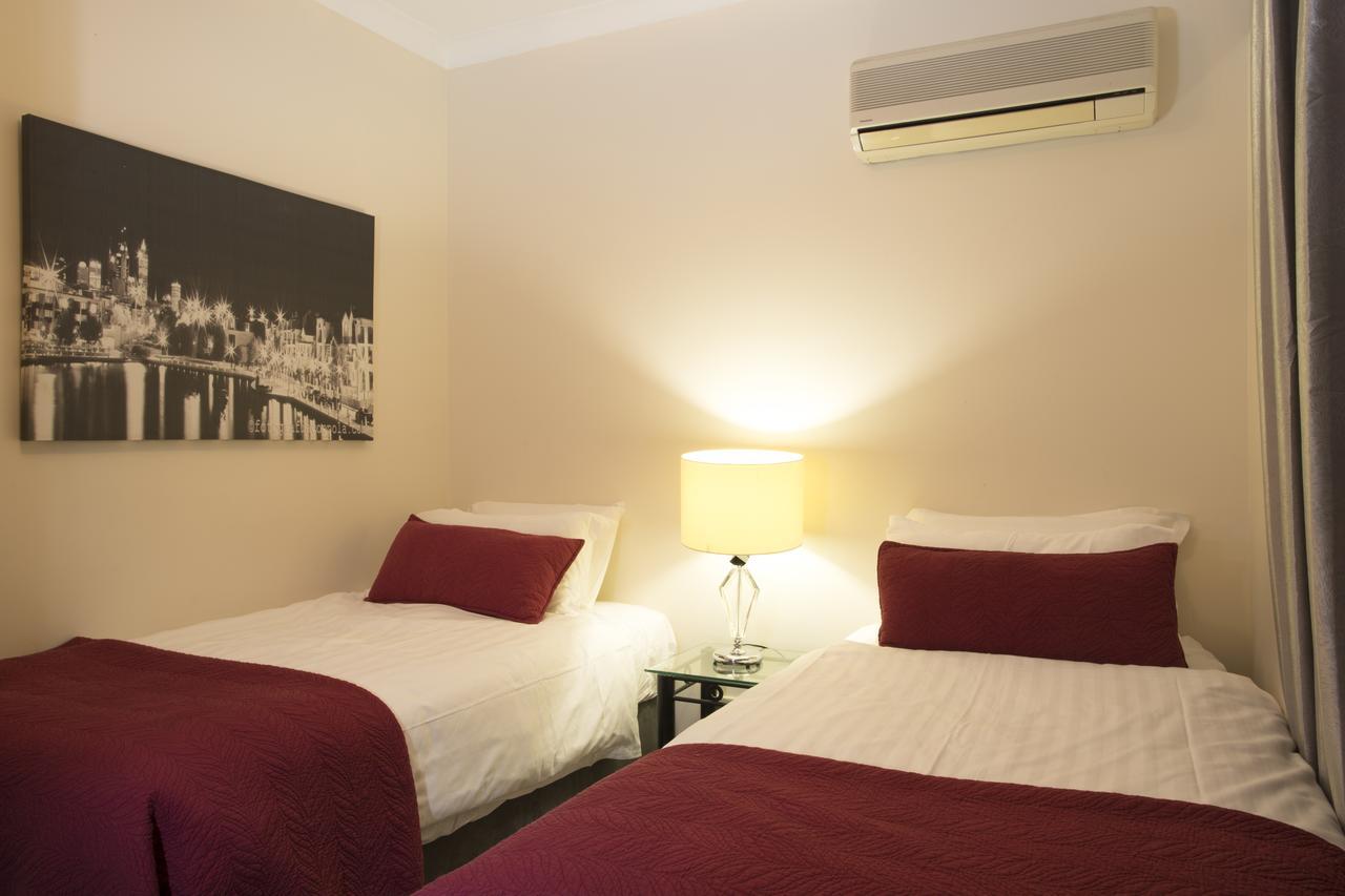 Regal Apartments Перт Экстерьер фото